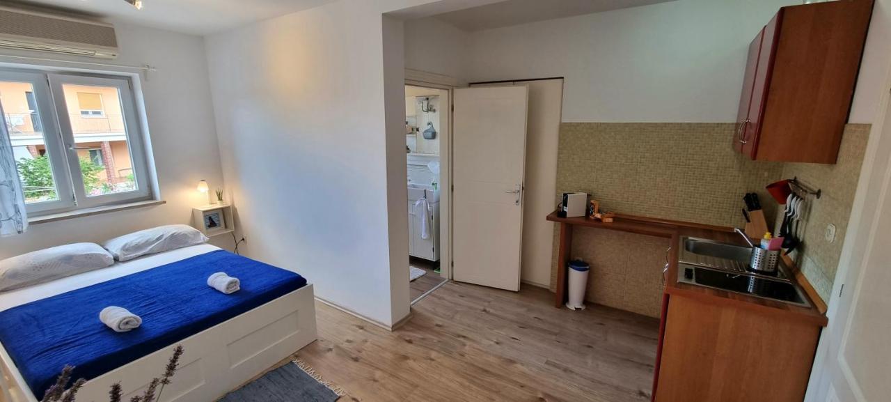 Tiny Studio Big Living Apartment Rovinj Exterior photo